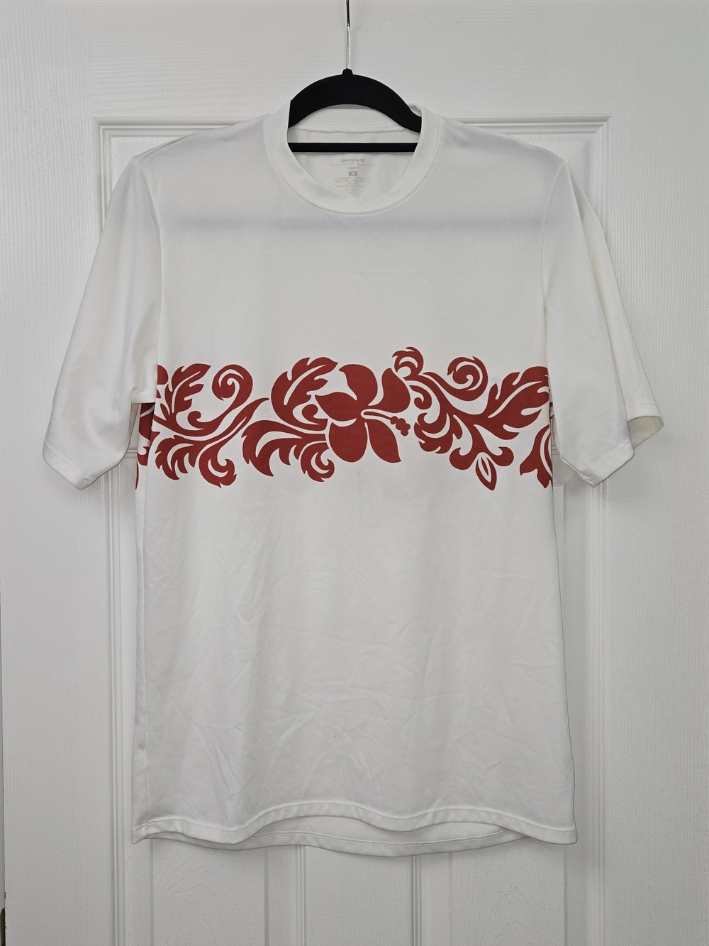 Vintage Patagonia Capilene Tribal/Floral Wrap Around Graphic Shirt Med USA Made